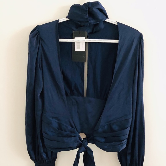 NWT Women’s Navy Satin Blouse Open-back - Picture 2 of 5